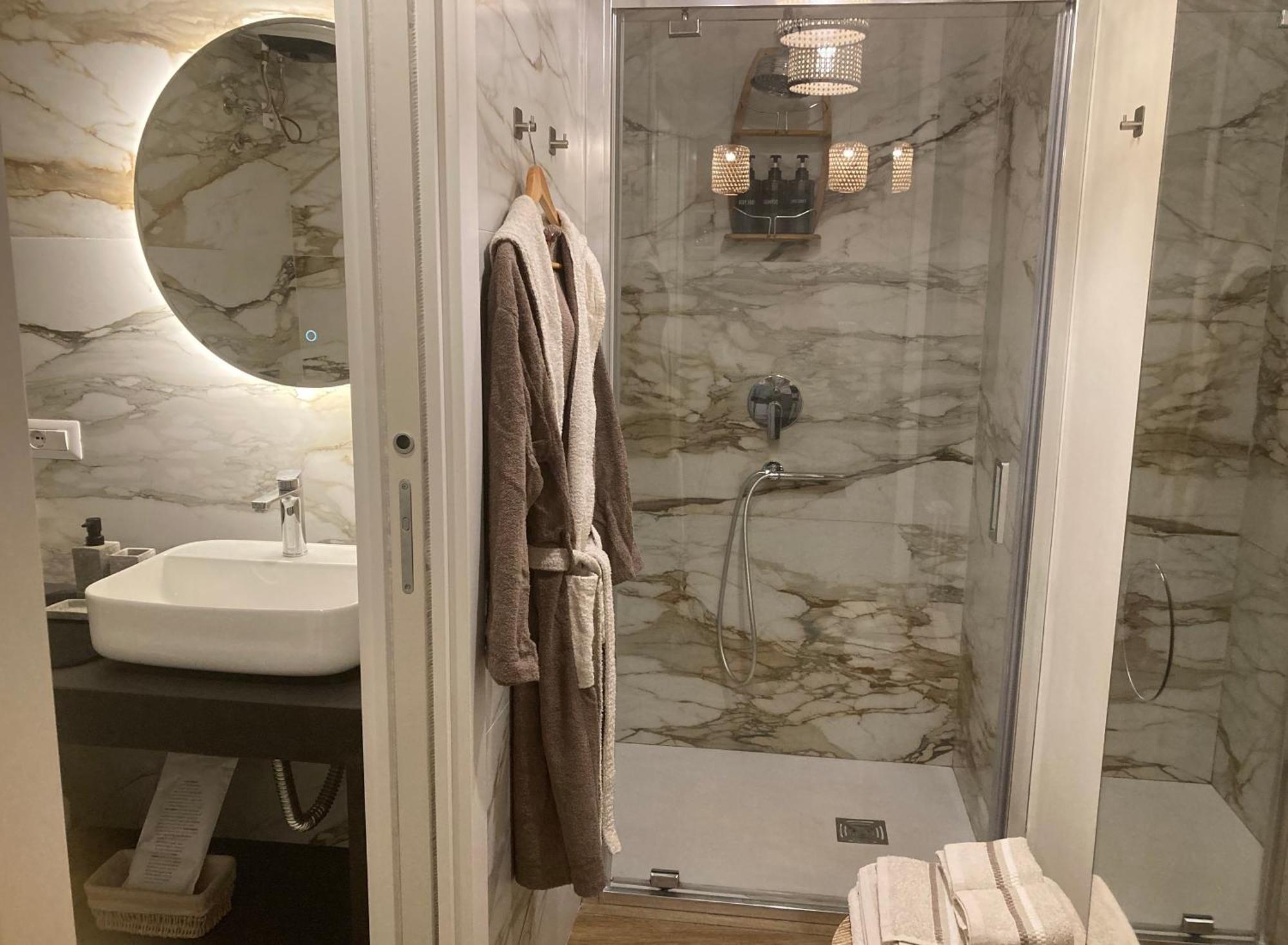 Suite Yenne Cagliari Kültér fotó